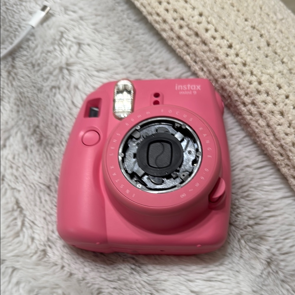 Fujifilm Instax Mini 9 Instant Camera - Vibrant Pink